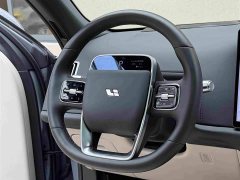 Li Auto L8 Ultra Smart Refresh Edition - ფოტო 8