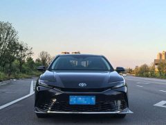 Toyota Camry 2.0L GVP Luxury - ფოტო 2