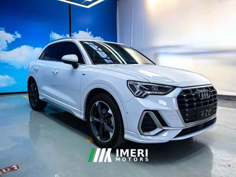 2022 Audi Q3 35 TFSI Fashion Dynamic - автомобиль из Китая