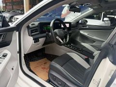 Volkswagen Lingdu L 280TSI DSG Dazzling Red Edition - ფოტო 4