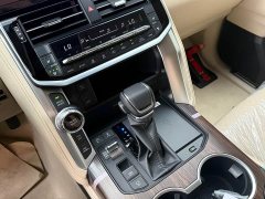 Toyota Land Cruiser (Imported) LC300 3.3T VXR Diesel - ფოტო 9
