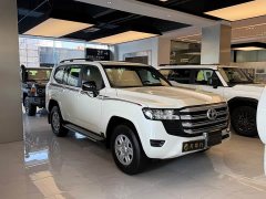 Toyota Land Cruiser (Imported) LC300 4.0L Automatic - ფოტო 1