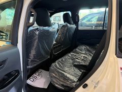 Toyota Land Cruiser (Imported) LC300 4.0L Automatic - ფოტო 6