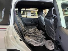 Toyota Land Cruiser (Imported) LC300 4.0L Automatic - ფოტო 7