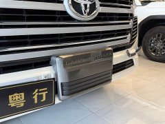 Toyota Land Cruiser (Imported) LC300 4.0L Automatic - ფოტო 9