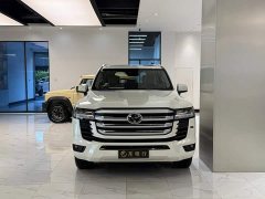 Toyota Land Cruiser (Imported) LC300 3.5T Middle East Edition - ფოტო 2