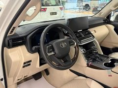 Toyota Land Cruiser (Imported) LC300 3.5T Middle East Edition - ფოტო 3