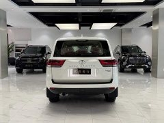 Toyota Land Cruiser (Imported) LC300 4.0L Middle East Version - ფოტო 4