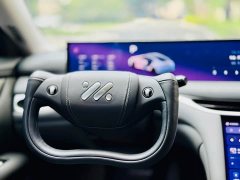 IM Motors Zhiji L6 Max Standard Edition - ფოტო 20