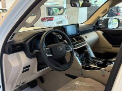 Toyota Land Cruiser (Imported) LC300 4.0L Automatic - ფოტო 3