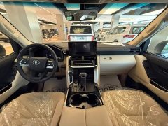 Toyota Land Cruiser (Imported) LC300 4.0L Automatic - ფოტო 5