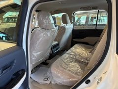 Toyota Land Cruiser (Imported) LC300 4.0L Automatic - ფოტო 8