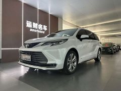 Toyota Sienna 2.5L Hybrid Premium Luxury Edition - ფოტო 1