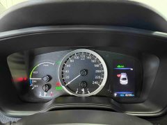 Toyota Corolla Hybrid 1.8H E-CVT Luxury - ფოტო 11