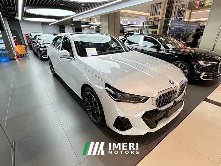 BMW 5 Series 525Li M Sport Package - ავტომობილი ჩინეთიდან