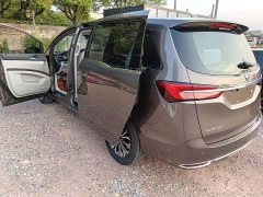Buick GL8 Land Business Class 652T Comfort - ფოტო 7