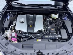 Lexus ES 300h Excellence - ფოტო 14