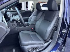 Lexus ES 300h Excellence - ფოტო 5