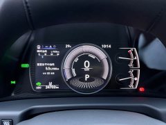 Lexus ES 300h Excellence - ფოტო 8