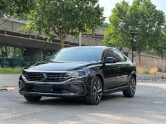 Volkswagen Passat 330TSI Elite - ფოტო 1