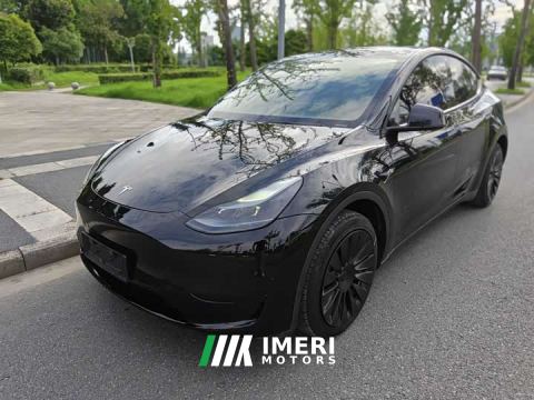 2024 Tesla Model Y Rear-Wheel Drive