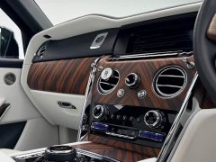 Rolls-Royce Cullinan 2018 Four-Seater - ფოტო 4