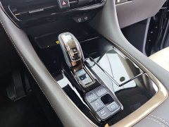 Toyota Vellfire 2024 Crown Hybrid 2.5L Executive Premier Edition - ფოტო 17