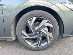 Hyundai Elantra 1.5L CVT GLX Elite - ფოტო 8