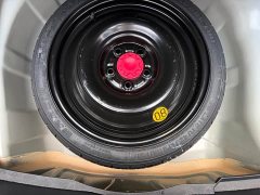 Toyota Corolla 1.8L CVT Luxury - ფოტო 18