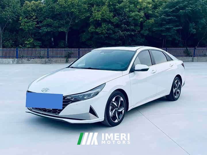 Hyundai Elantra 1.5L CVT Luxury
