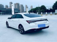Hyundai Elantra 2022 1.5L CVT Luxury - ფოტო 6