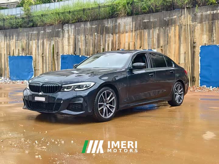 BMW 3 Series 2022 325i M Sport Package - ავტომობილი ჩინეთიდან