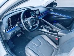Hyundai Elantra 1.5L CVT Luxury - ფოტო 7