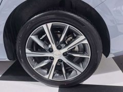 Geely Emgrand 2023 4th Generation Champion Edition 1.5L CVT Flagship - ფოტო 17