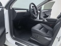 Tesla Model Y Rear-Wheel Drive - ფოტო 14