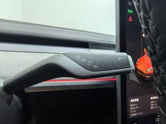 Tesla Model Y Rear-Wheel Drive - ფოტო 18