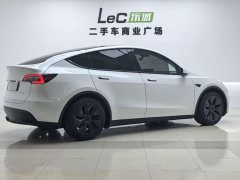 Tesla Model Y Rear-Wheel Drive - ფოტო 5