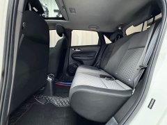 Honda Fit 1.5L CVT Trendy Sunroof Edition - ფოტო 11