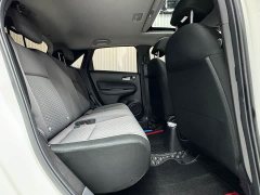 Honda Fit 1.5L CVT Trendy Sunroof Edition - ფოტო 12