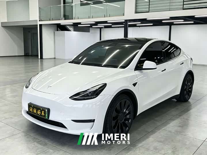 Tesla Model Y Performance All-Wheel Drive