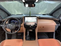 Toyota Vellfire 2024 Crown Hybrid 2.5L Executive Premier Edition - ფოტო 11
