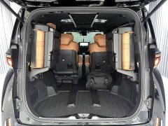 Toyota Vellfire 2024 Crown Hybrid 2.5L Executive Premier Edition - ფოტო 12