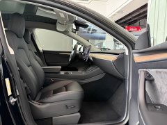 Tesla Model Y Standard Range RWD - ფოტო 10