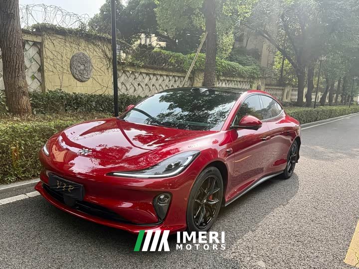 IM Motors Zhiji L6 Max - ავტომობილი ჩინეთიდან