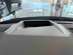 Land Rover Range Rover 3.0L V6 400PS Extended Wheelbase Prestige Edition - ფოტო 13