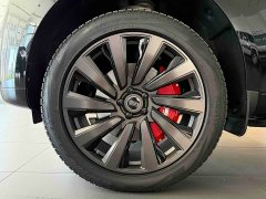 Land Rover Range Rover 3.0L V6 400PS Extended Wheelbase Prestige Edition - ფოტო 4