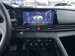 Hyundai Elantra 2022 1.5L CVT Luxury - ფოტო 10
