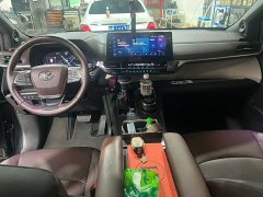 Toyota Grevias 2.5L Hybrid Flagship VIP Edition - ფოტო 2