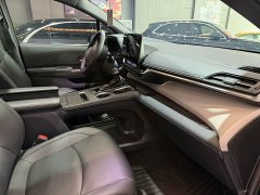 Toyota Grevias 2.5L Hybrid Premium VIP Edition - ფოტო 7