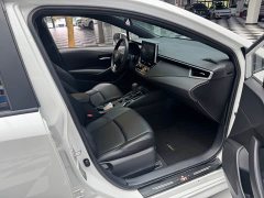 Toyota Corolla 1.8L CVT Luxury - ფოტო 18